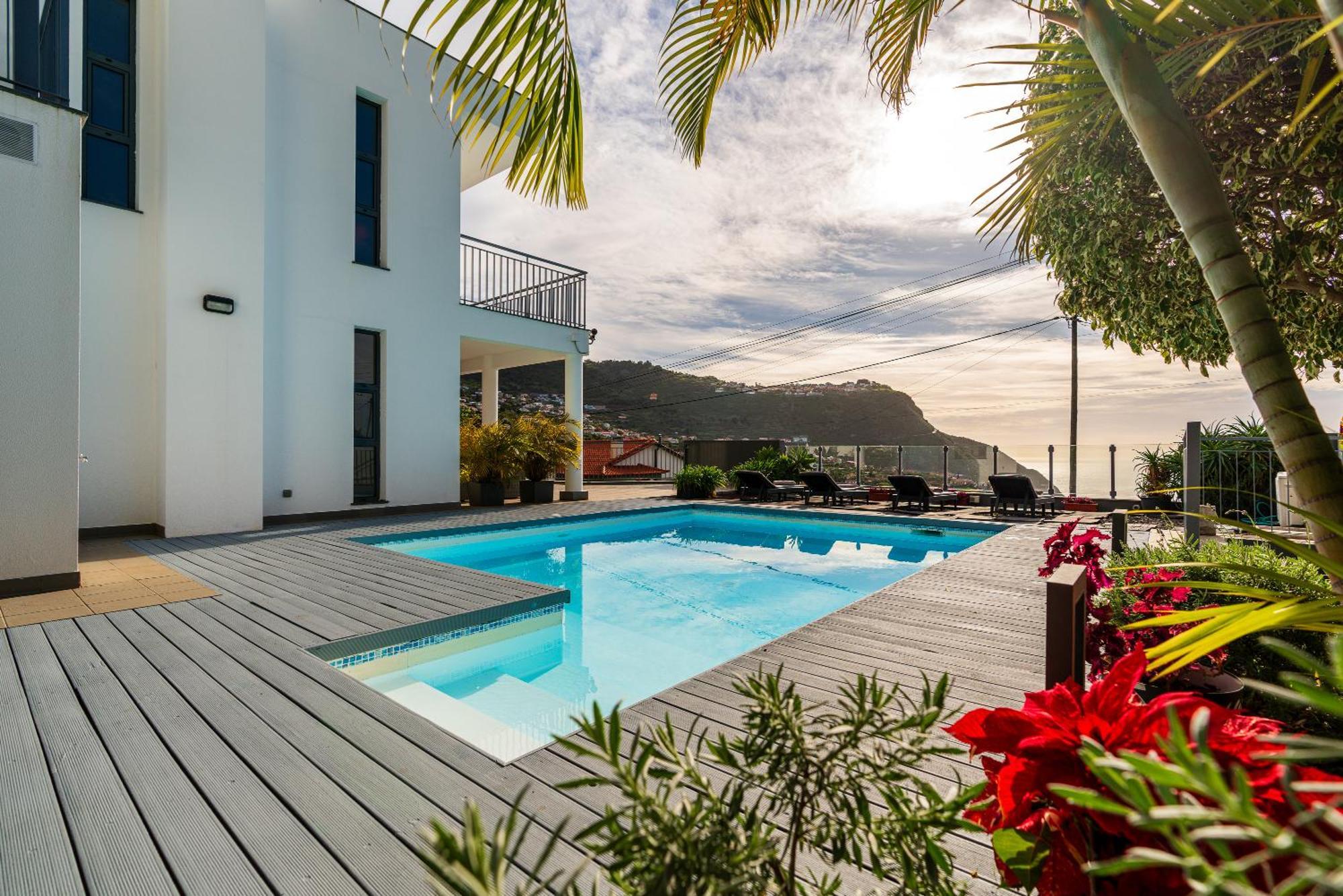 Villa Nunes, Big Holiday House With Private Pool カリェタ エクステリア 写真